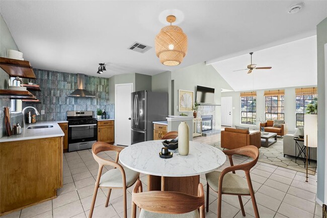 Building Photo - 1003 Byers Ln