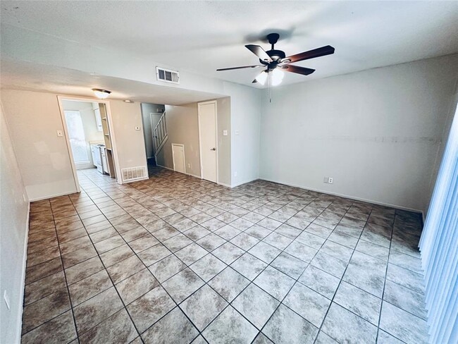 Photo - 3822 Southway Dr