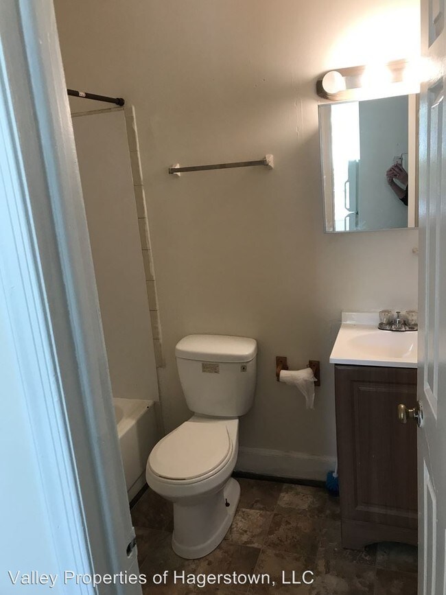 Photo - 316 N Centre St