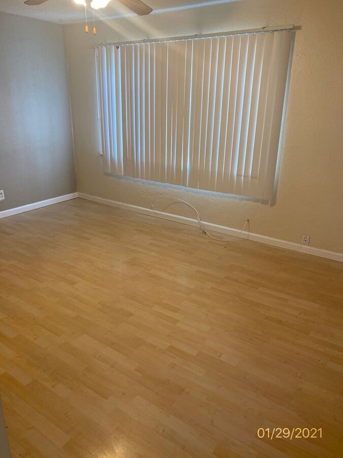 Photo - 913 52nd St SE Unit B