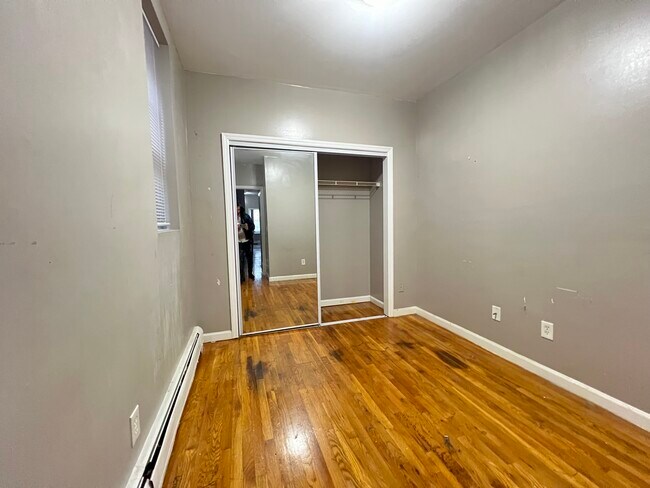 5110 Palisade Ave 10 - 5105 Palisade Ave Unit 10