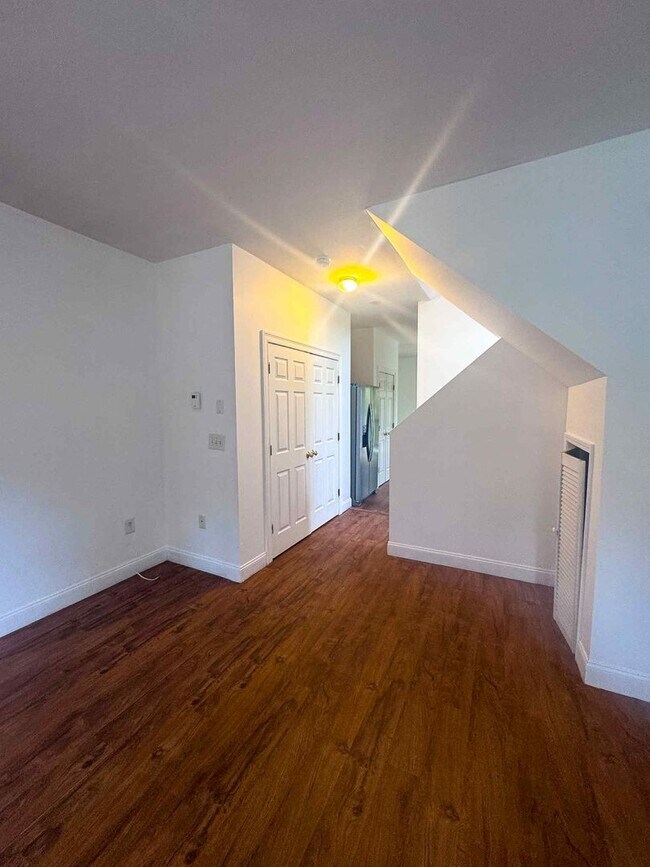 Photo - Berrys Mill Unidad Rentable