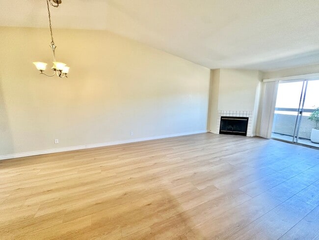 Photo - Stylish 2 Bedroom Condo in the Located in ... Unidad 316