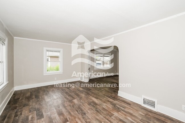 Photo - 2114 W Callender Ave