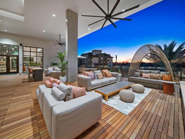 Photo - 15825 N 71st St Unidad ID1380008P