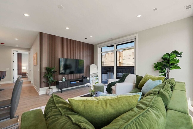 Photo - 2344 W Polk St Unidad ID1256061P