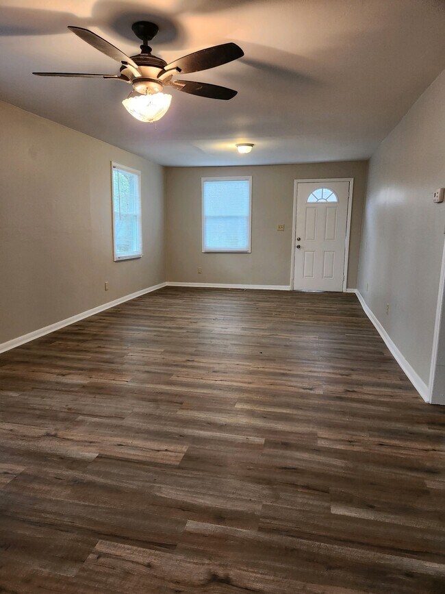 Photo - 4216 Mansion Ave SE