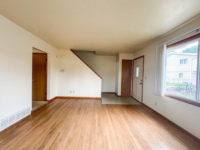 Photo - 2155 S Fountain Ave