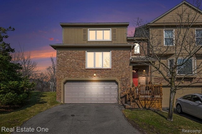 Building Photo - 4222 Breckenridge Dr