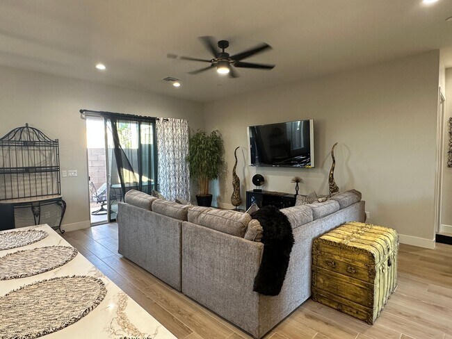 Photo - Furnished - Longterm - Brand new build - R...