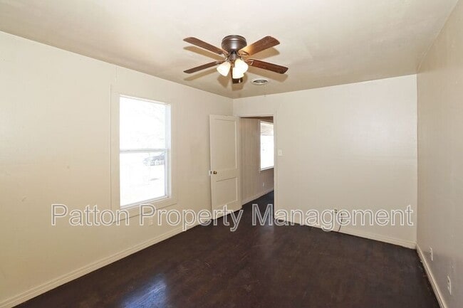 Photo - 106 N Virginia St