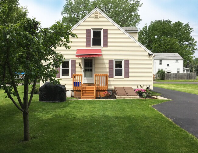 Back of house - 34 Elm St