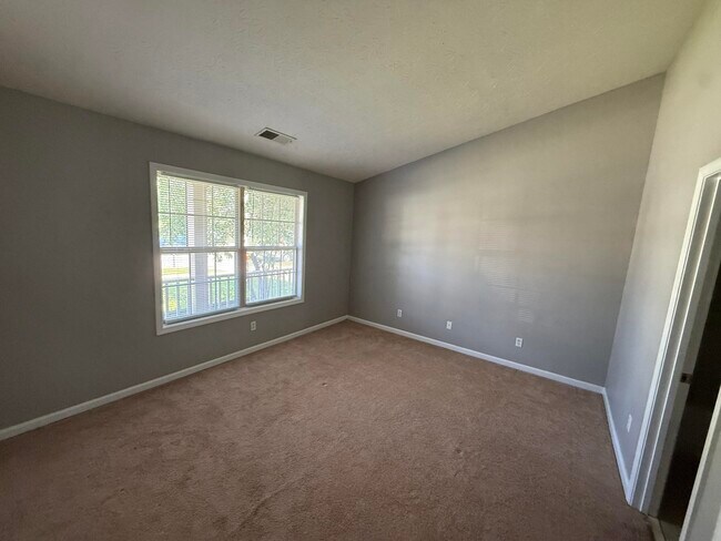 2477 Rockaway Pl