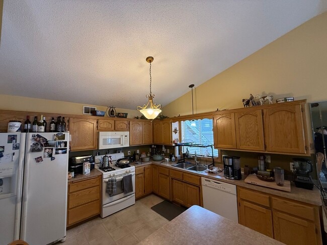 Photo - Spacious 5 Bedroom Home in Andover | Finished Walkout | 3-Car Garage