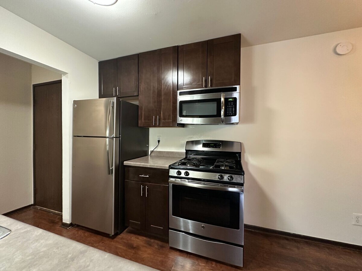 Photo - Marshall Manor