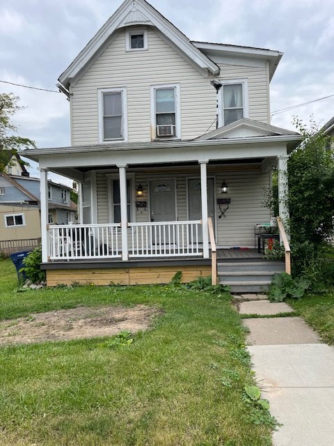 Building Photo - 625 3rd St Unit 1