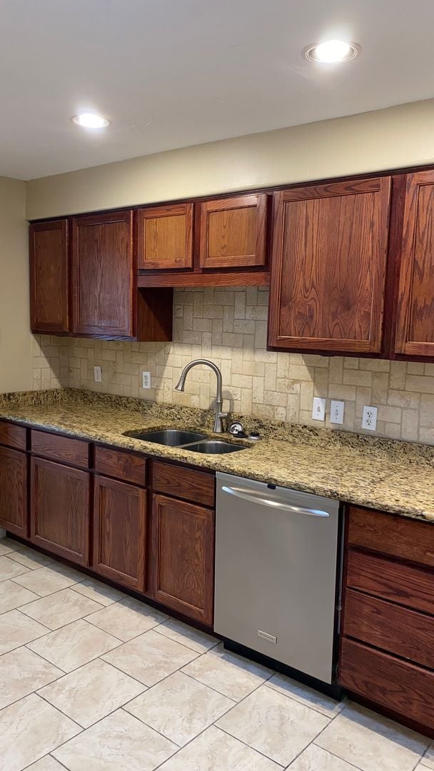 Photo - Amazing Ranch Style on HUGE lot!