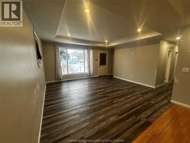 Photo - 110 Victoria St