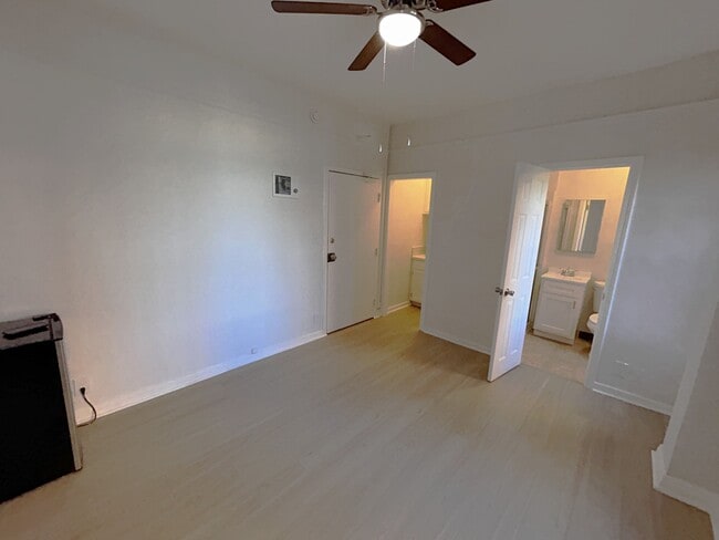 3316 San Marino St Apartments