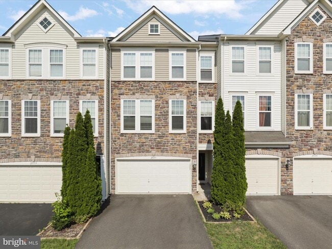 Photo - 25157 Himalayas Terrace Townhome
