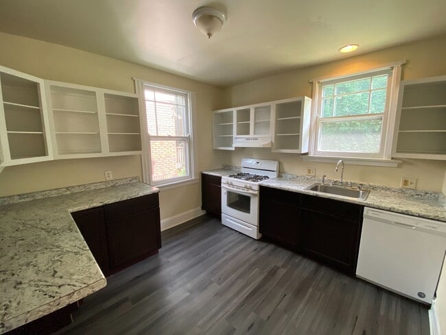 Photo - 641 Clemmer Ave