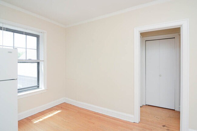 Photo - 1108 W Wellington Ave Unit 4