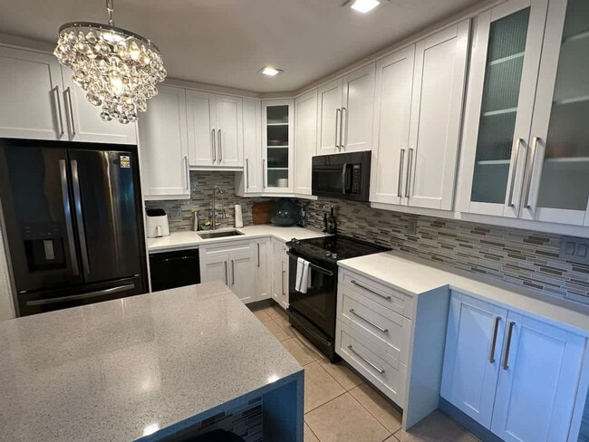 Photo - 1423 Holly Heights Dr Unit ID1056354P