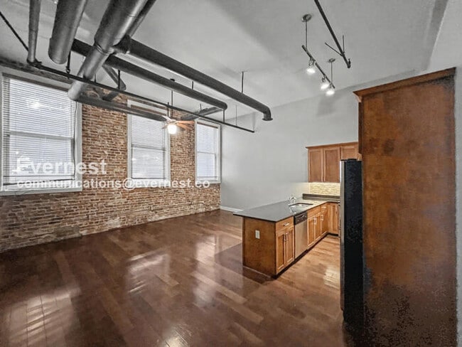 Photo - 2 Bed/2 Bath Condo with Modern Amenities / Pet-Friendly / Available Now! Unit 102