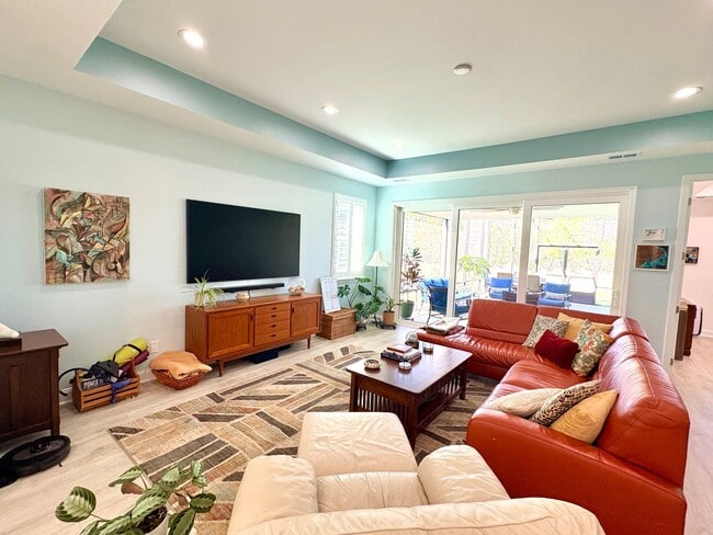 1823 Goodlife Way