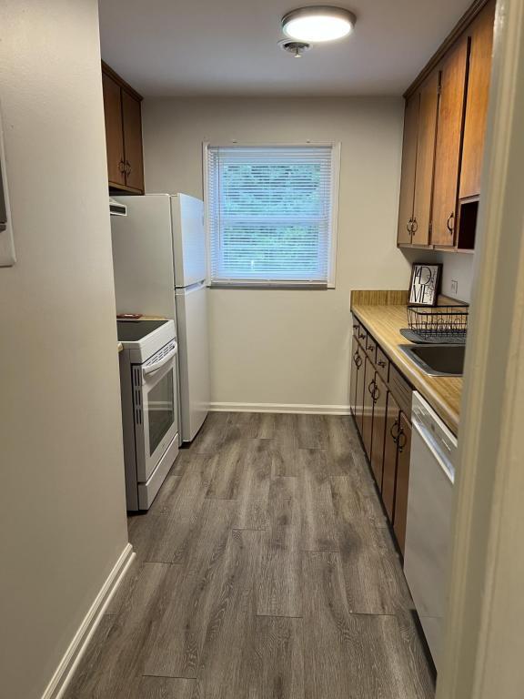 Photo - 101 Oxford Pl Unit 14