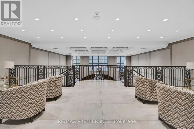 Photo - 9909 Pine Valley Dr Unit 402