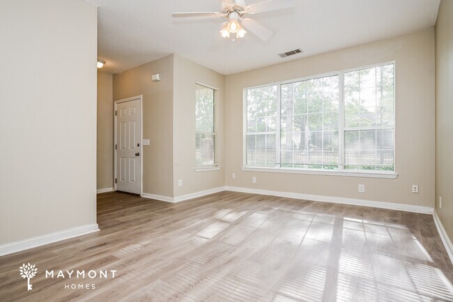 Photo - 373 Smokewood Wy