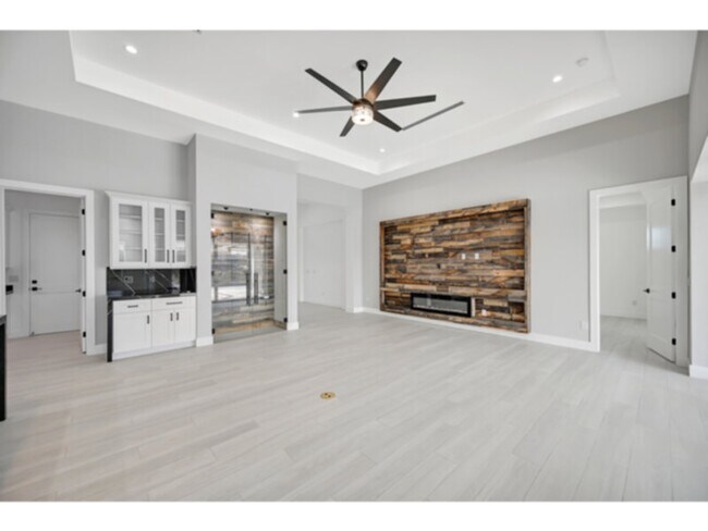 Photo - Available Now! Waterfront paradise.