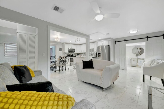 Photo - 4213 E Yukon St Unit ID1396873P