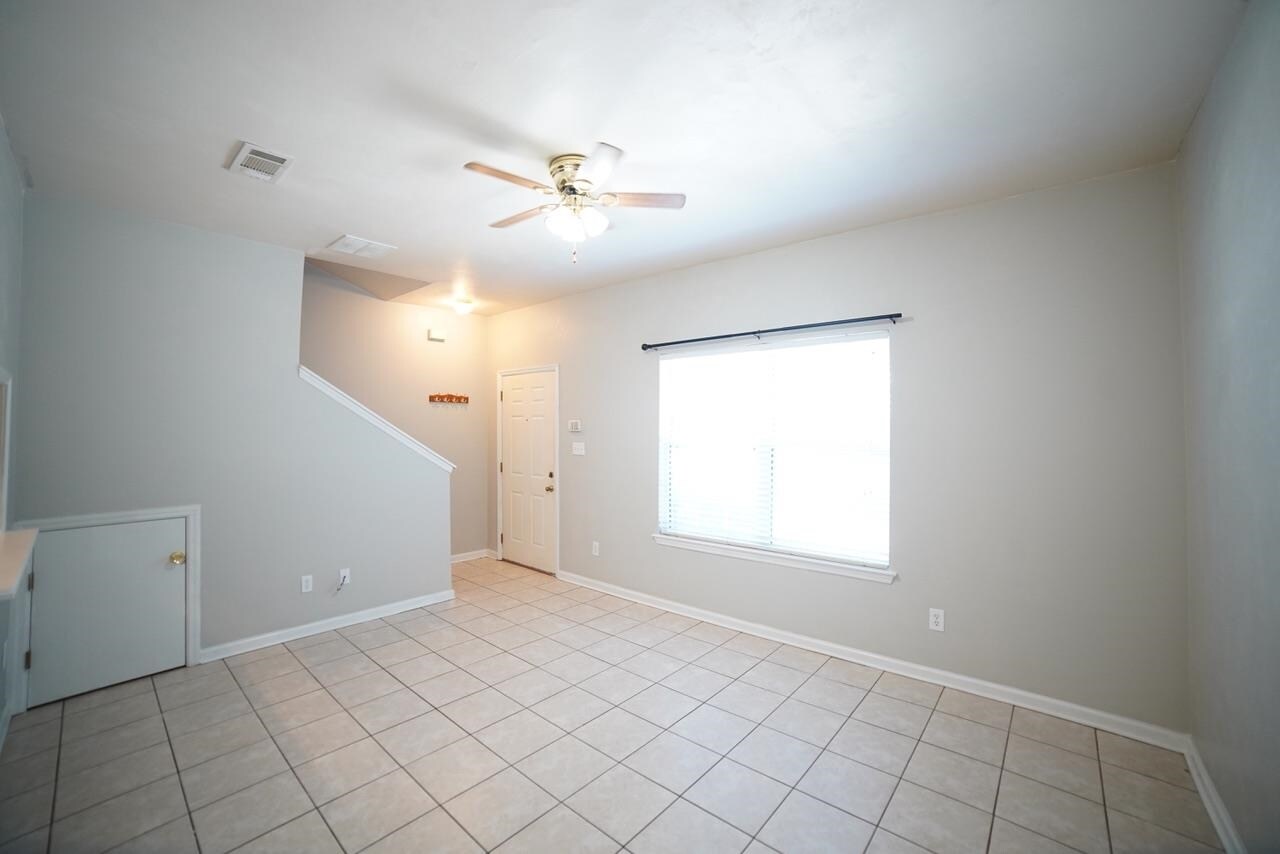 Photo - 2403 Hartsfield Rd Unit 304