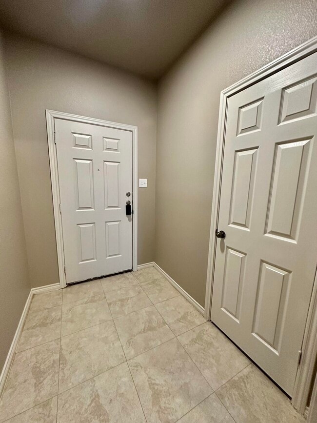 Photo - 9807 Waco Ave