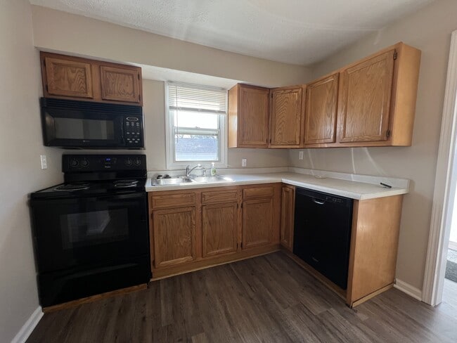 Photo - 4304 SE 8th St