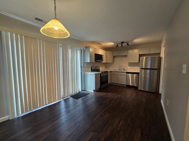 Photo - 23568 Lahser Rd