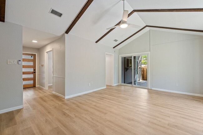 Photo - Beautiful 4 bedroom, 2 bathroom home in Northwest Austin!!!