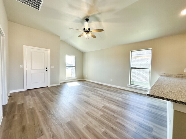 Photo - Newer Home in Burgamy Park!