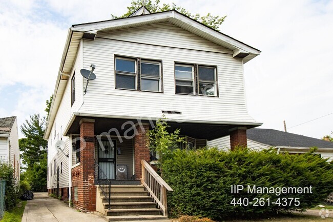 Building Photo - Discover Your New Home in Vibrant Clevelan... Unit 2