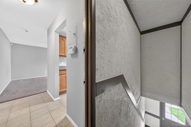 Photo - 31 Doxbury Ln