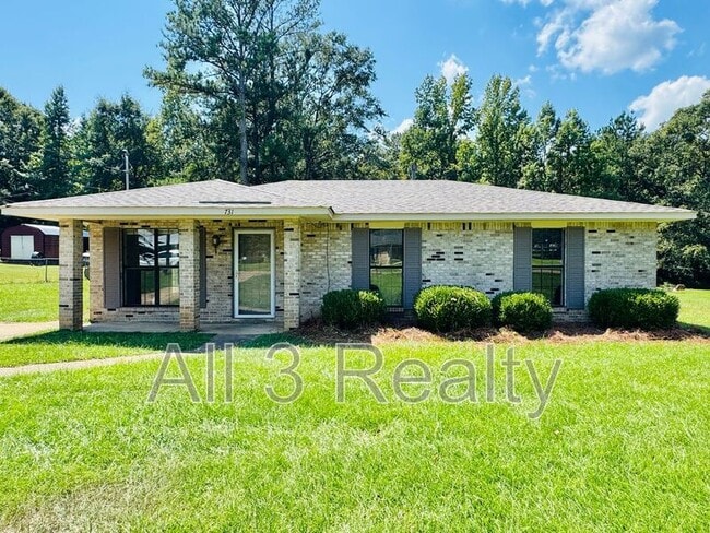 Building Photo - 731 St Martins Dr Rental