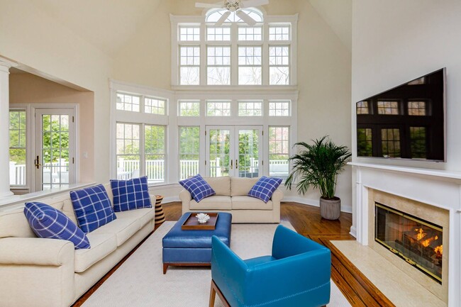 Photo - 14 Old Hollow Ln