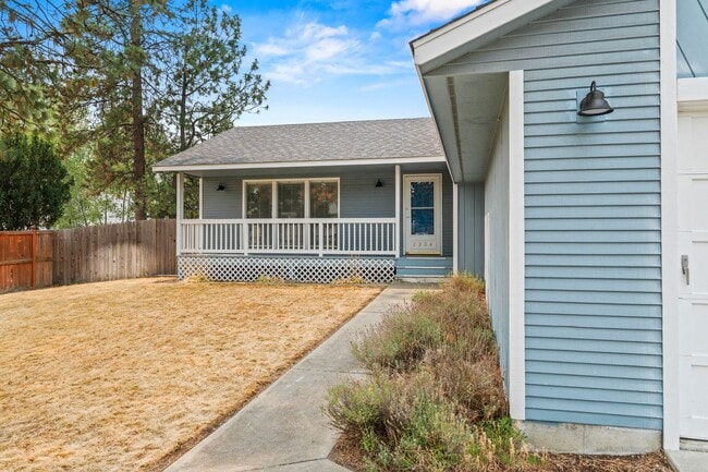 Photo - Single-Family Residence for rent in South Valley!