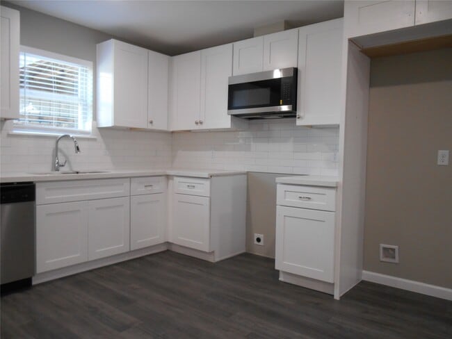 Photo - 1547 Greenfield Rd