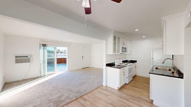 Photo - 335 Enfrente Rd Unit 12A