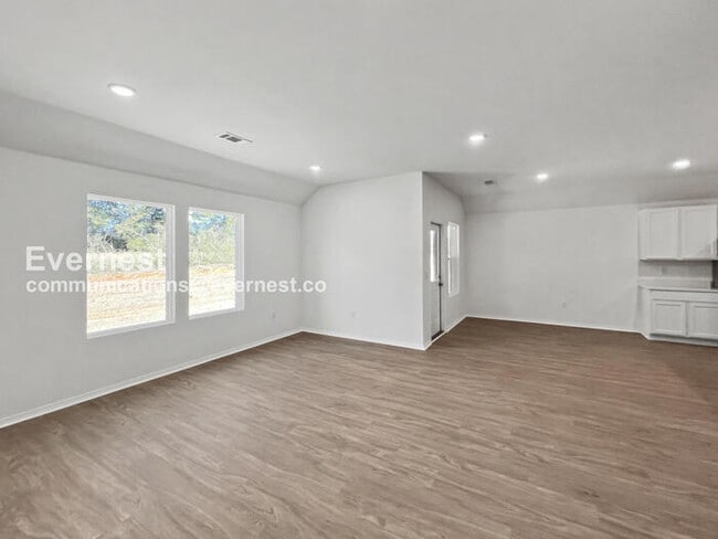 Photo - 1515 Ridgefield Cir