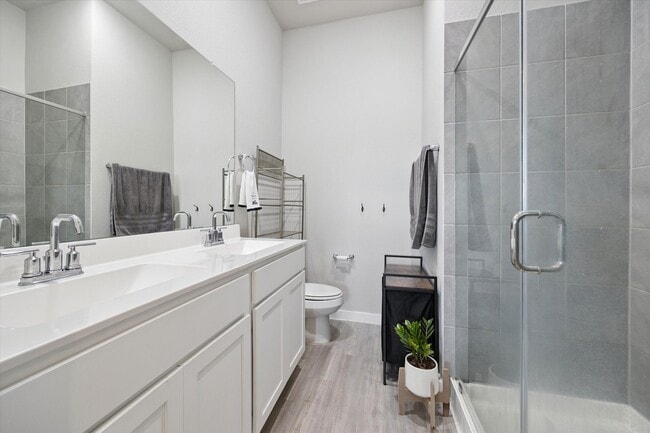 Photo - 2493 Clydesdale Ln