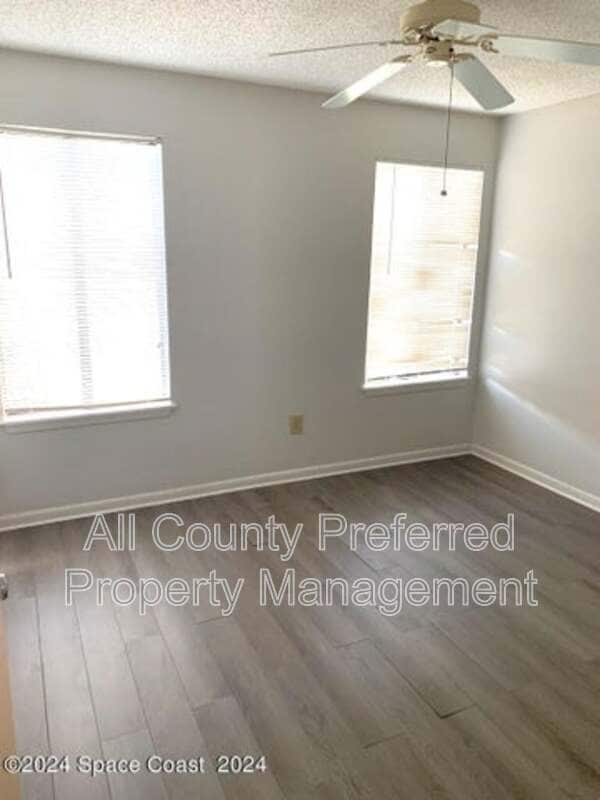 Photo - 3575 Sable Palm Ln Unidad C